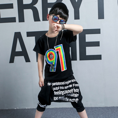 Gyermek sportkészlet fiúknak fekete felirattal