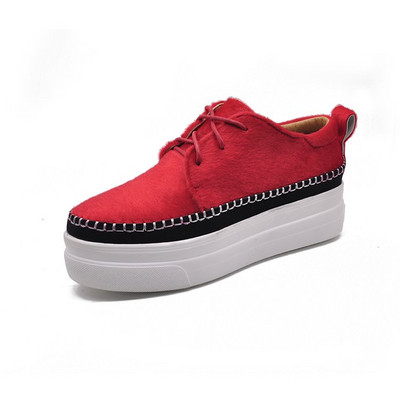 Három színben fűzős női sport- és szabadidőcipő