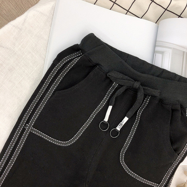 Gyerek alkalmi nadrág fiúknak fekete nyakkendővel