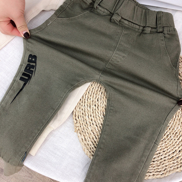 Gyermek nadrág fiúknak két színben felirattal