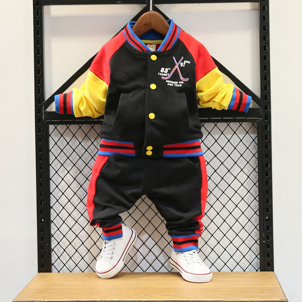 Modern gyerek sportcsapat két színben hímzéssel