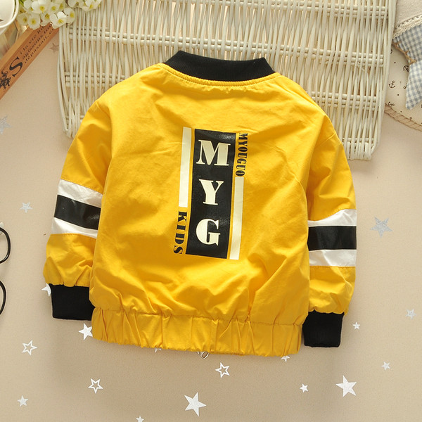 Modern gyerekkabát két színben, zsebekkel