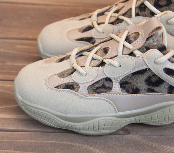 Modern női tornacipő két színben leopárd mintával