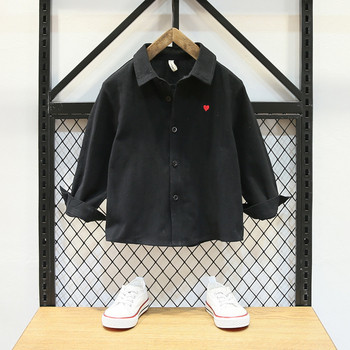 Μοντέρνο παιδικό πουκάμισο για αγόρια με κεντήματα σε μαύρο και άσπρο χρώμα