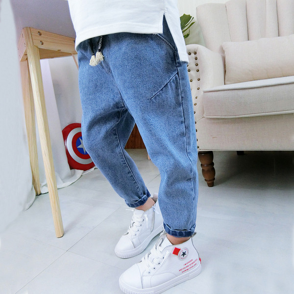 Fűzős, rugalmas gyerekfarmer fiúknak