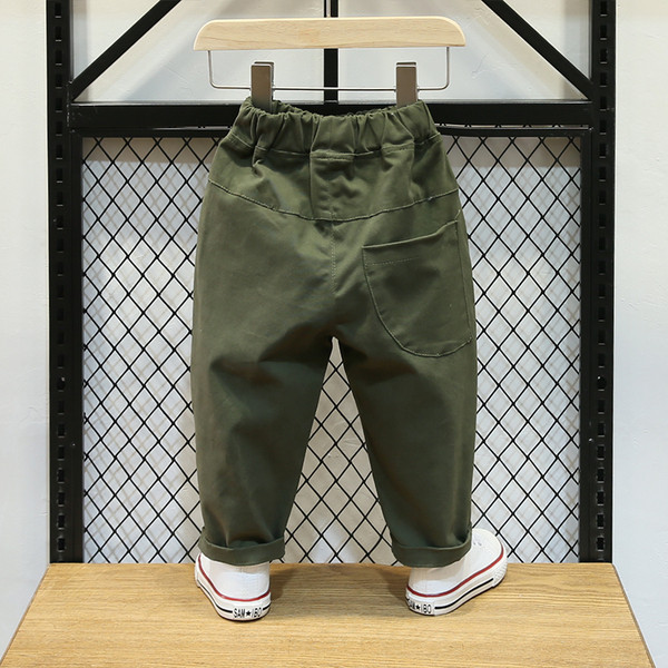 Lezser gyereknadrág fiúknak két színben zsebbel