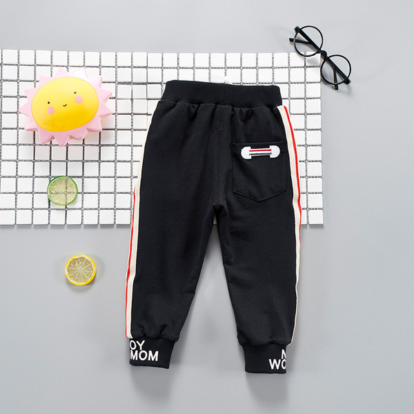 Gyerek sportnadrág fiúknak nyakkendővel, két színben