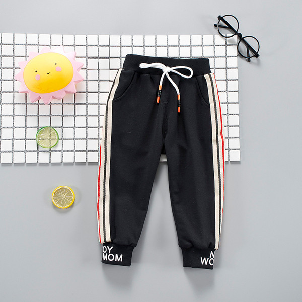 Gyerek sportnadrág fiúknak nyakkendővel, két színben