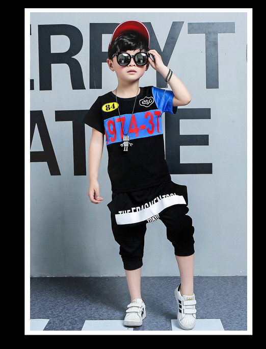 Gyermek sportkészlet fiúknak két színben