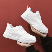 Modern női tornacipő fehér színben