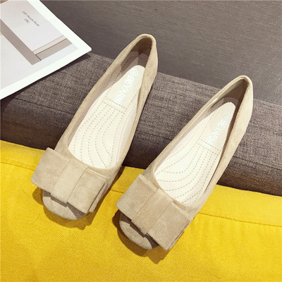 Modern női alkalmi cipő három színben, szalaggal