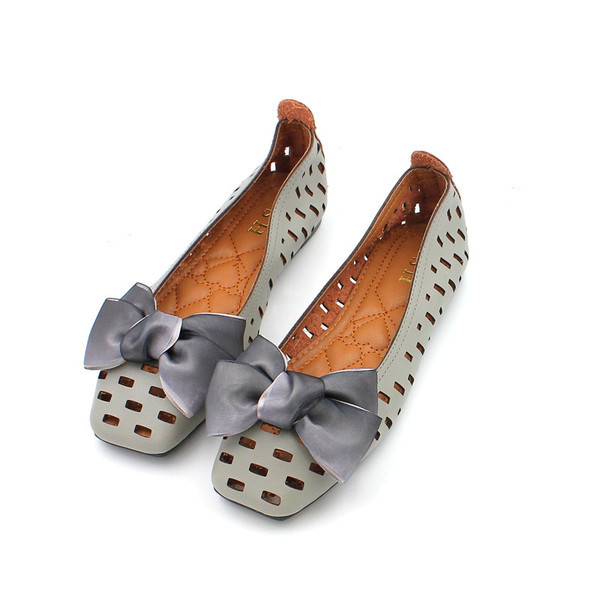 Női tavaszi cipő három színben, szalaggal