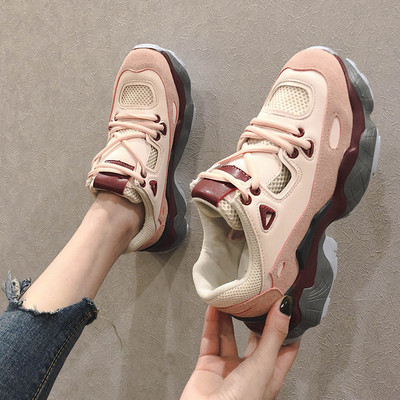 ÚJ Modern női tornacipő magas talppal, három színben