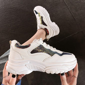 Aktuális női tornacipő fehér színben