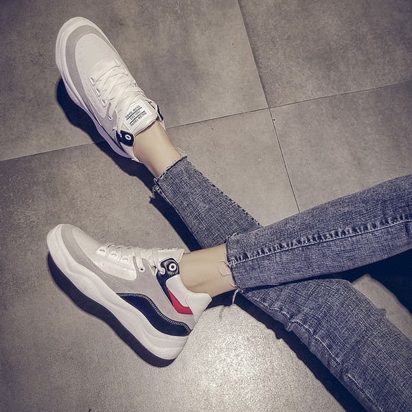 Modern női tornacipő két színben