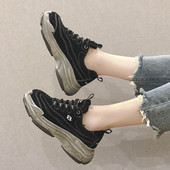 Μοντέρνα γυναικεία πάνινα παπούτσια σε διάφορα χρώματα με χοντρά πέλματα