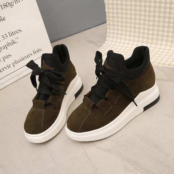 Stílusos női tornacipő két színben, öko velúrból