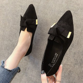 Modern női alkalmi cipő hegyes modell két színben