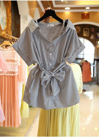 Modern női csíkos ing rövid ujjal és övvel