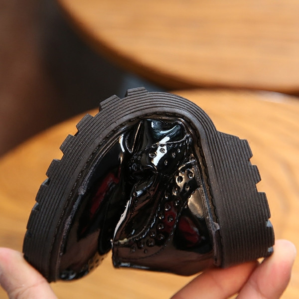 Ежедневни детски обувки за момичета от еко кожа в черен цвят