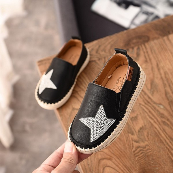 Modern gyerekcipő lányoknak három színben kövekkel