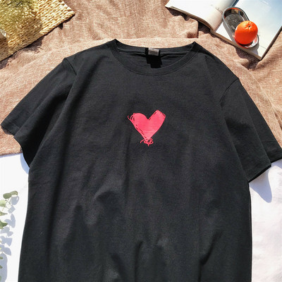 Férfi póló széles modell rátéttel fehér és fekete színben