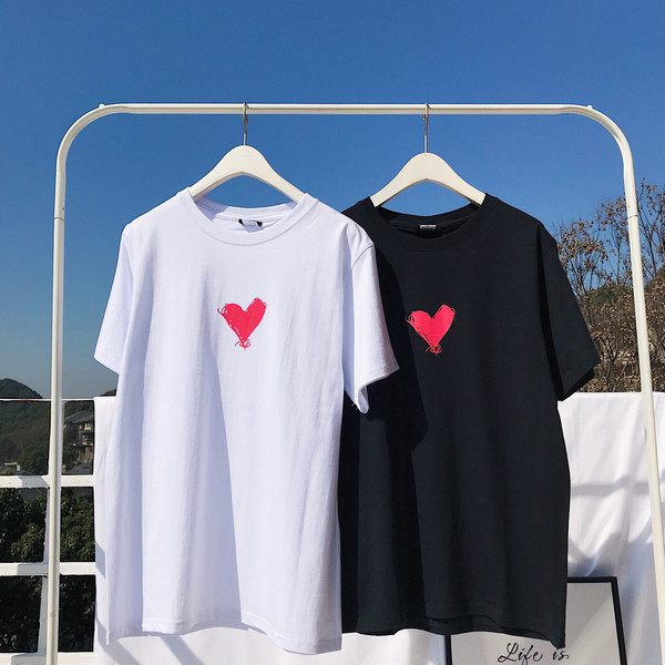 Férfi póló széles modell rátéttel fehér és fekete színben