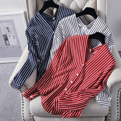 Дамски раирана риза с V-образно деколте в три цвята