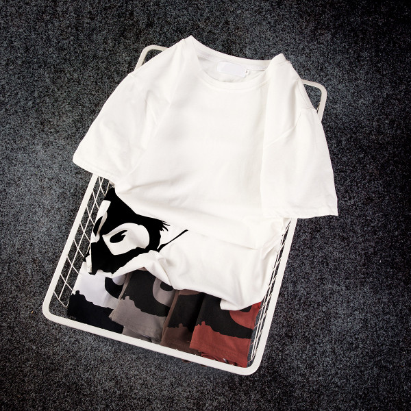 Férfi póló rövid ujjal, rátéttel, öt színben