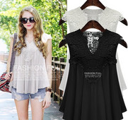 Μοντέρνο γυναικείο πουκάμισο με δαντέλα σε δύο χρώματα