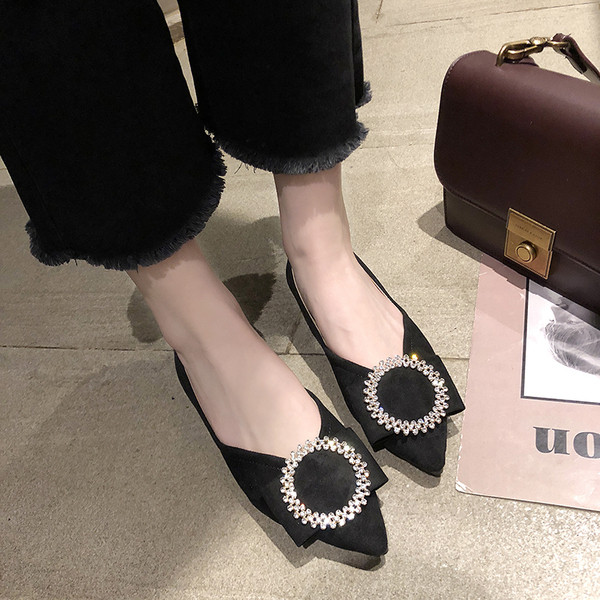 Női alkalmi cipő hegyes modell három színben