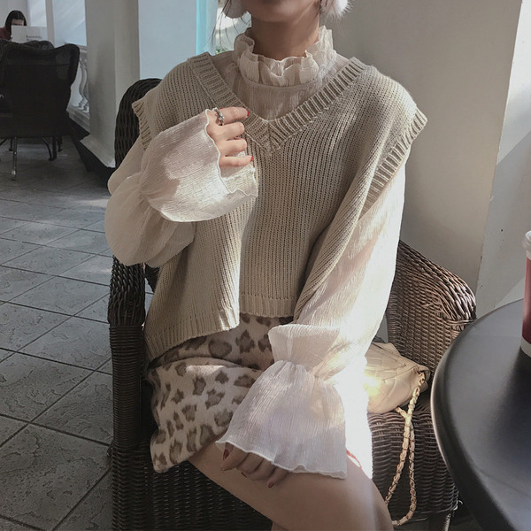 Friss női ing krémszínű sima modellben