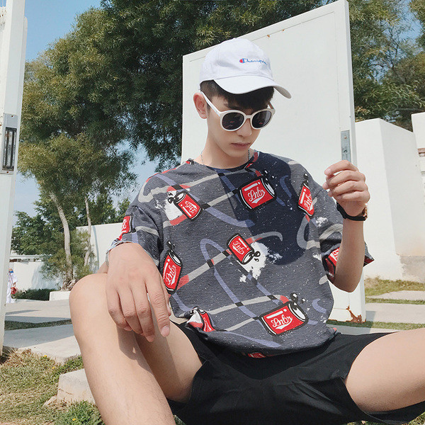 Férfi modern póló széles modell, rátéttel, három színben