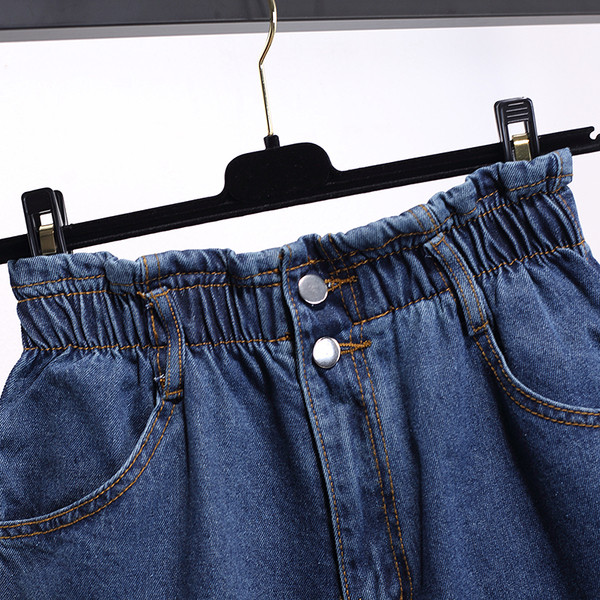 Alkalmi női rövidnadrág magas derékkal, két színben