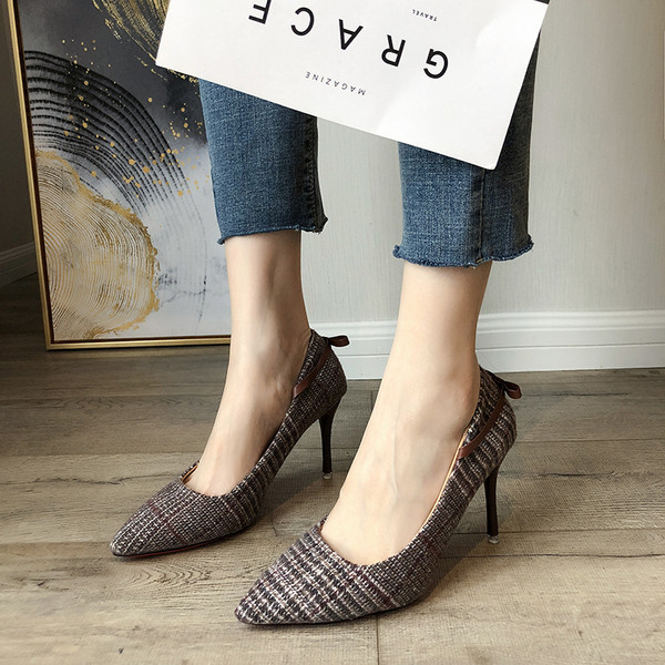 Stílusos, kockás női magas sarkú cipő