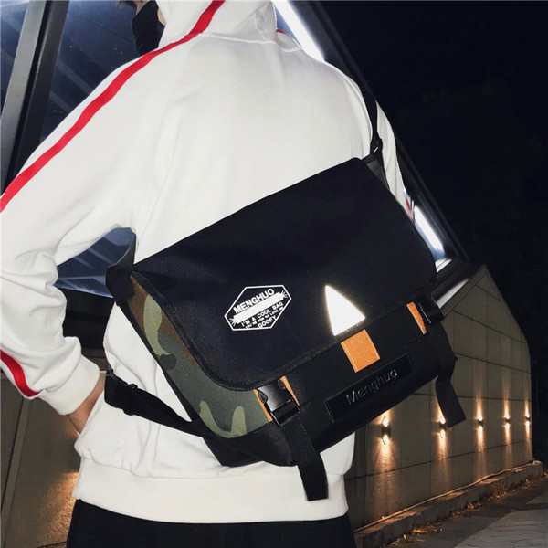 Stílusos férfi táska négy színben emblémával