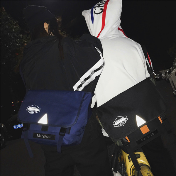 Stílusos férfi táska négy színben emblémával