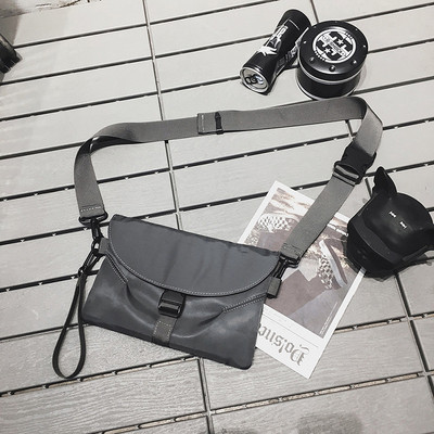 Férfi hétköznapi táska három színben, levehető pánttal