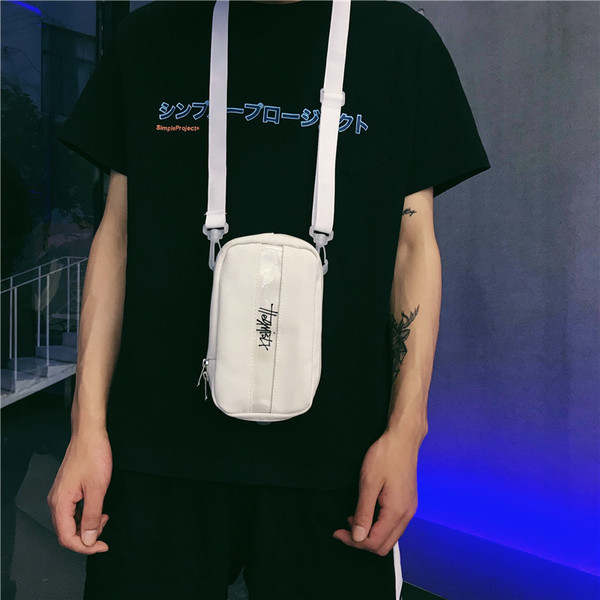 Mindennapi férfi táska négy színben felirattal