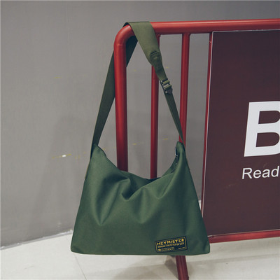 Modern férfi táska három színben