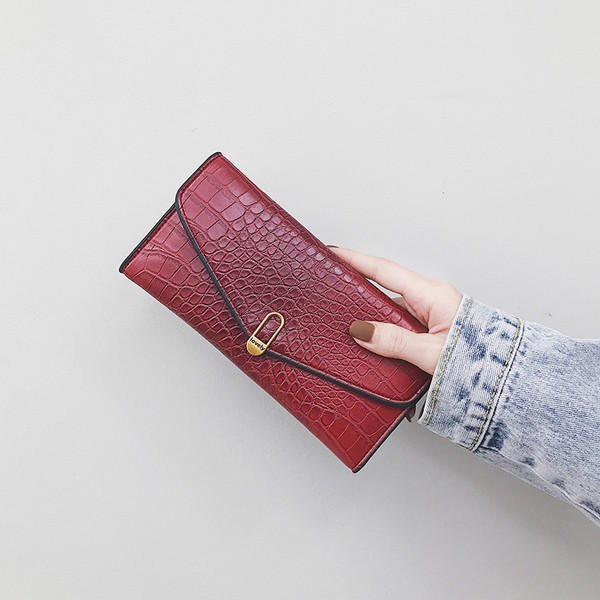 Elegáns női pénztárca három színben