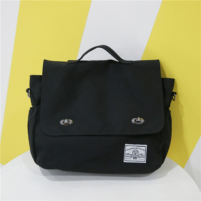 Modern férfi táska különböző színekben