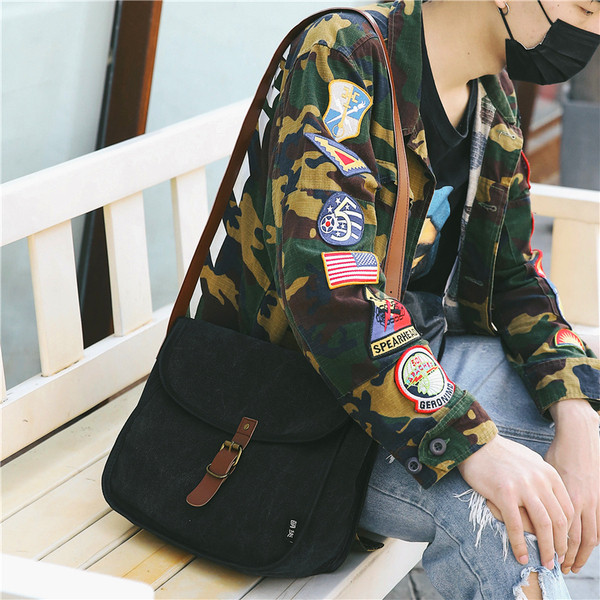 Stílusos férfi táska három színben, öko bőr pántokkal