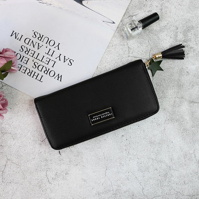 Stílusos női pénztárca rövid füllel, öt színben