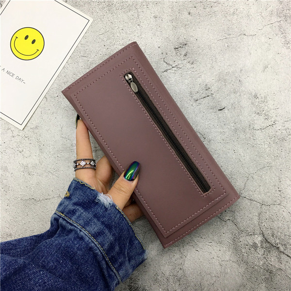 Fém csattal ellátott női pénztárca négy színben