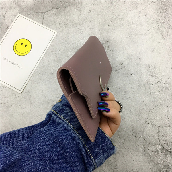 Fém csattal ellátott női pénztárca négy színben