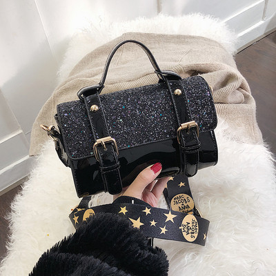 Új modell női táska több színben, fém elemmel