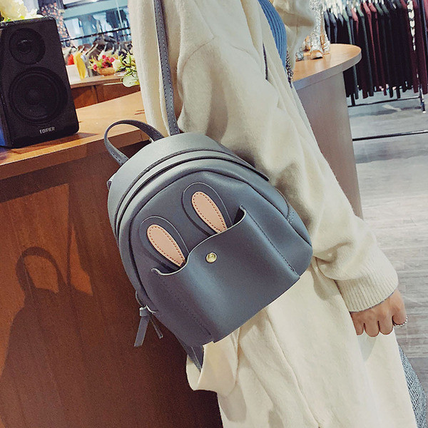 ÚJ modell női hátizsák 3D elemmel több színben