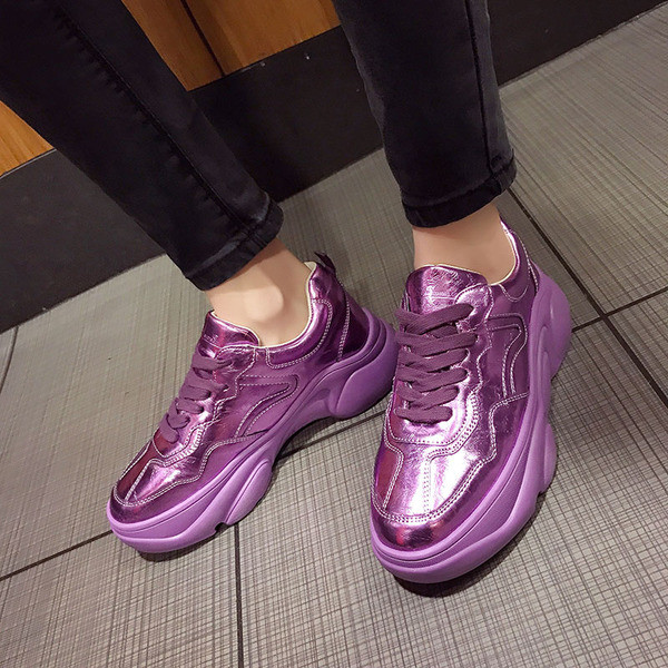 ÚJ Modern női tornacipő két színben