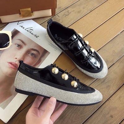 Modern női tornacipő három színben, dekorgyöngyökkel